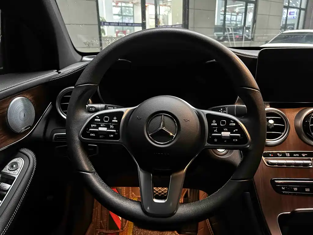 Mercedes-Benz GLC 2021 GLC 300 L 4MATIC Dynamic купить на сайте DeffCars