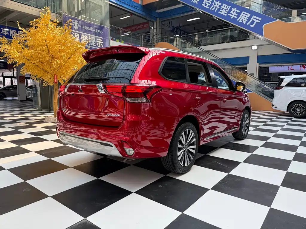 Outlander 2021 facelift 2.0L 2WD Enjoy Edition 5 seats купить на сайте DeffCars