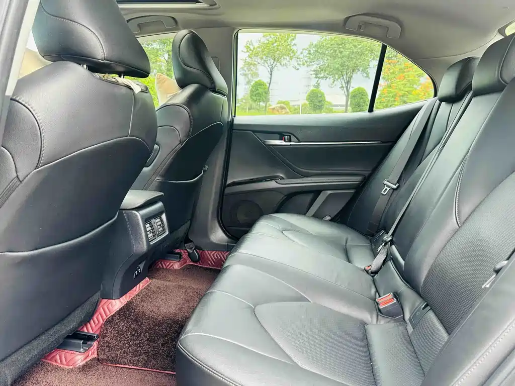 Camry 2018 2.0G Deluxe Edition купить на сайте DeffCars