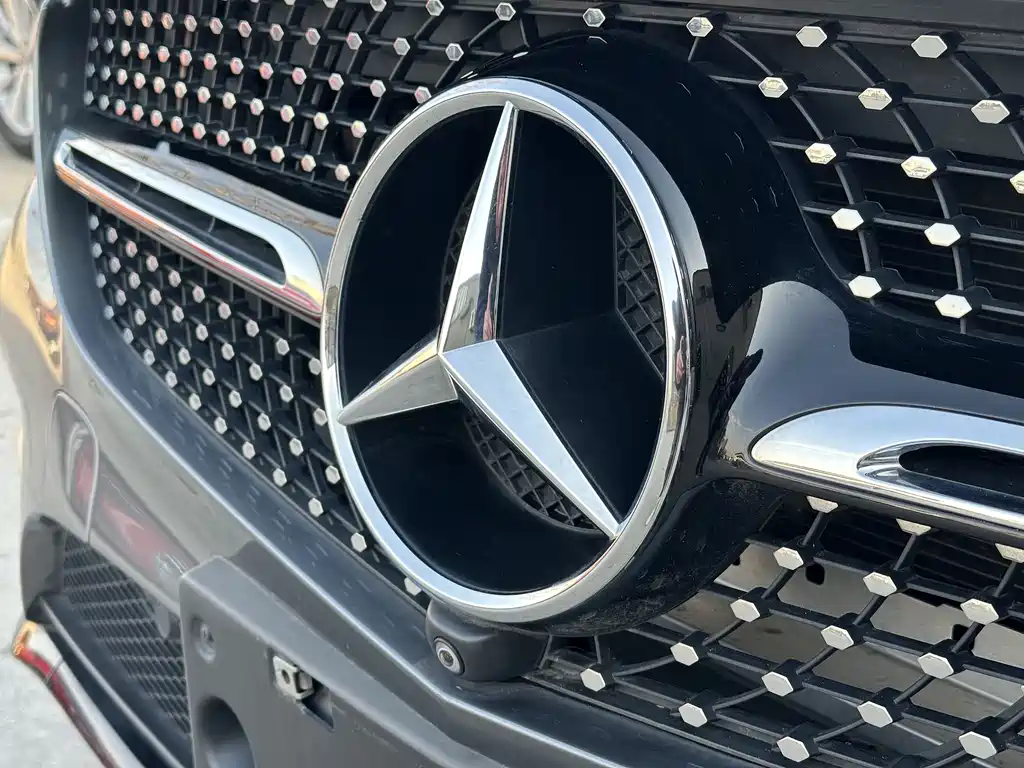 Mercedes-Benz GLC Coupe 2018 GLC 260 4MATIC Coupe SUV купить на сайте DeffCars