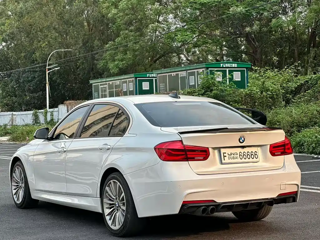 BMW 3 Series 2018 320Li Fashion Model купить на сайте DeffCars