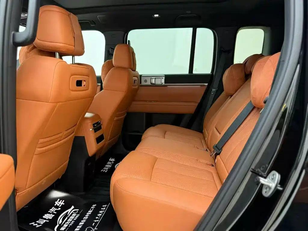 Titanium 7 2025 190KM four-wheel drive Ultra version купить на сайте DeffCars