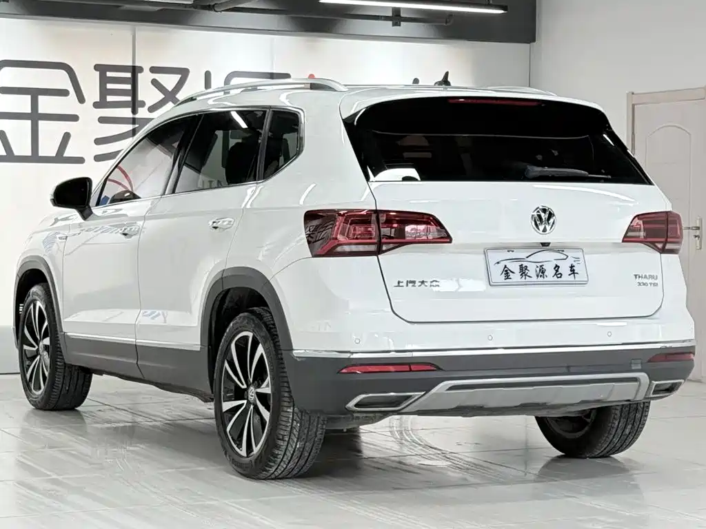 THARU 2020 330TSI four-wheel drive luxury version National VI купить на сайте DeffCars
