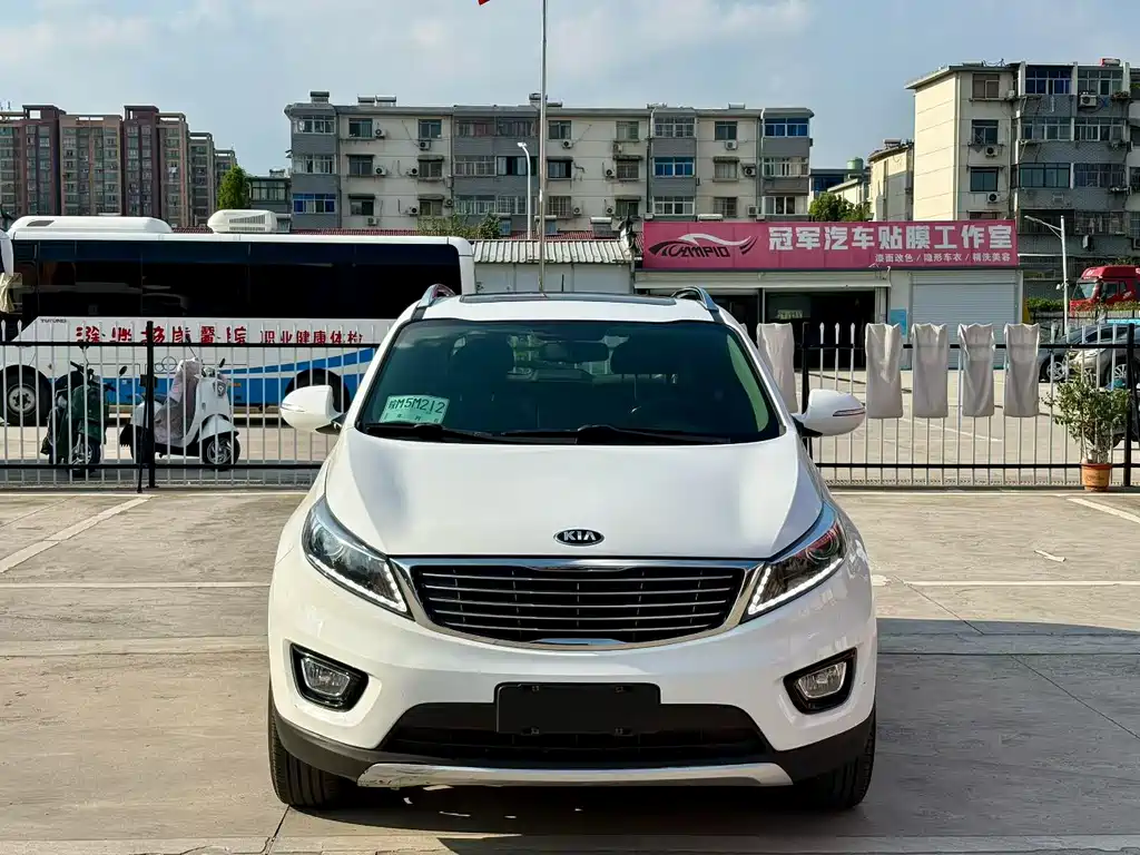 Zhipao 2015 2.0L automatic two-wheel drive GLS купить на сайте DeffCars