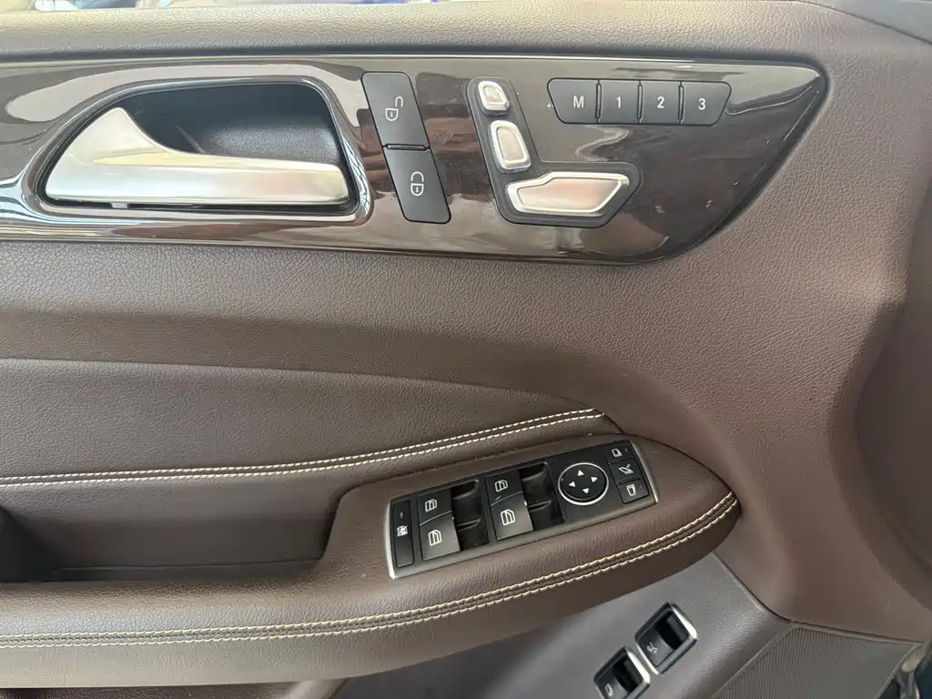 Mercedes-Benz GLS 2018 GLS 400 4MATIC Dynamic купить на сайте DeffCars