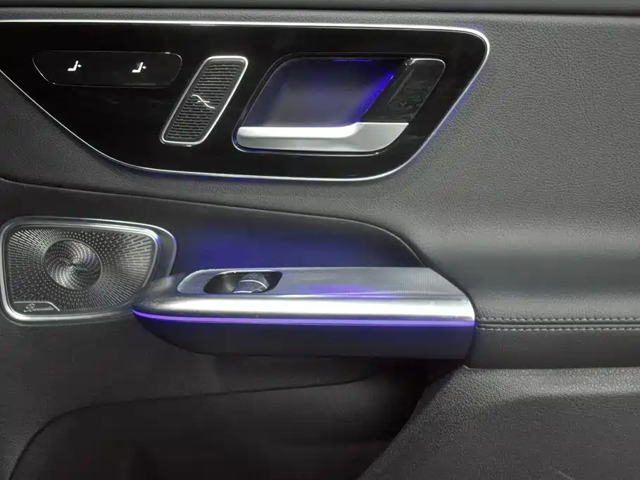 Mercedes-Benz GLC 2023 GLC 300 L 4MATIC Dynamic 7-seater купить на сайте DeffCars