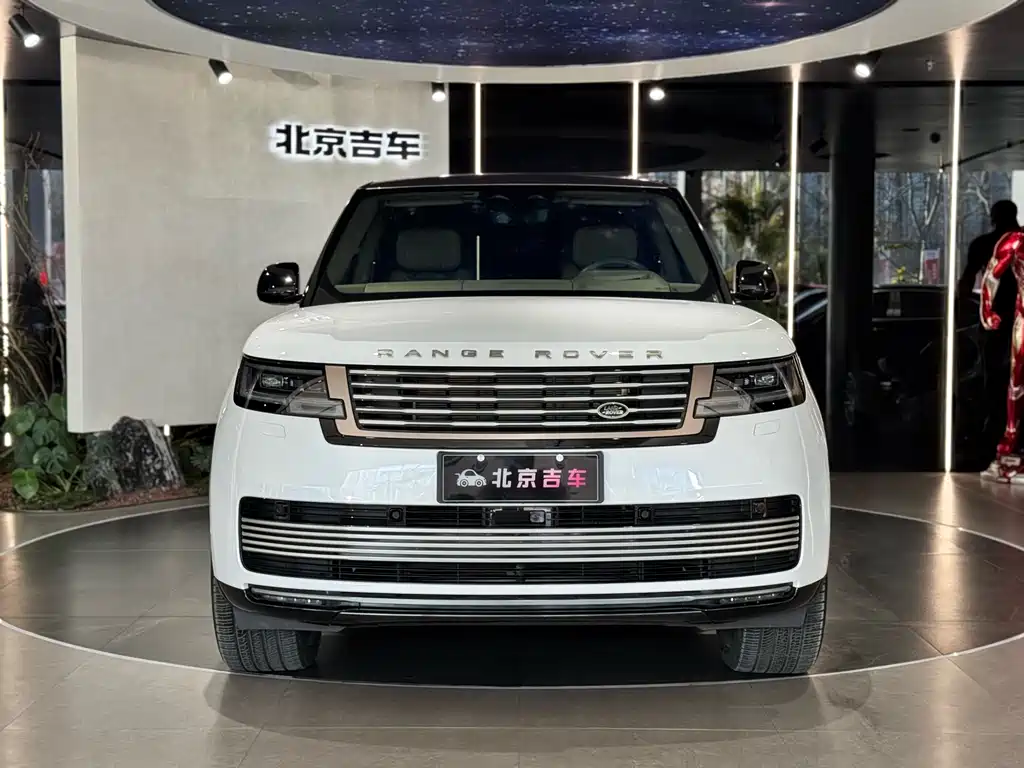 Range Rover 2024 3.0 L6 400PS SV Honor Creation Extended Edition 4 seats купить на сайте DeffCars
