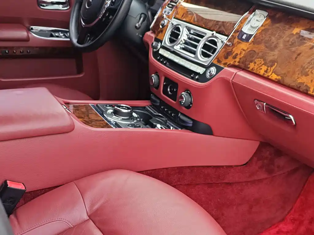 Ghost 2010 6.6T Standard Edition купить на сайте DeffCars