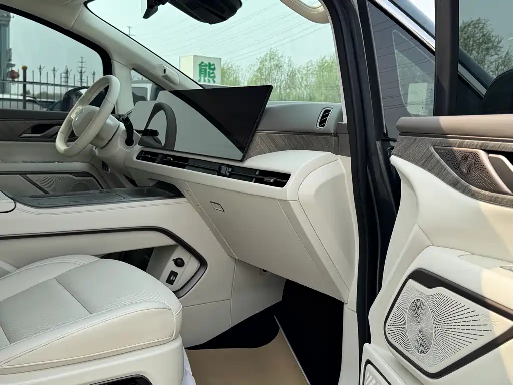 Weipai Alpine 2025 model 4WD Alpine 8 купить на сайте DeffCars