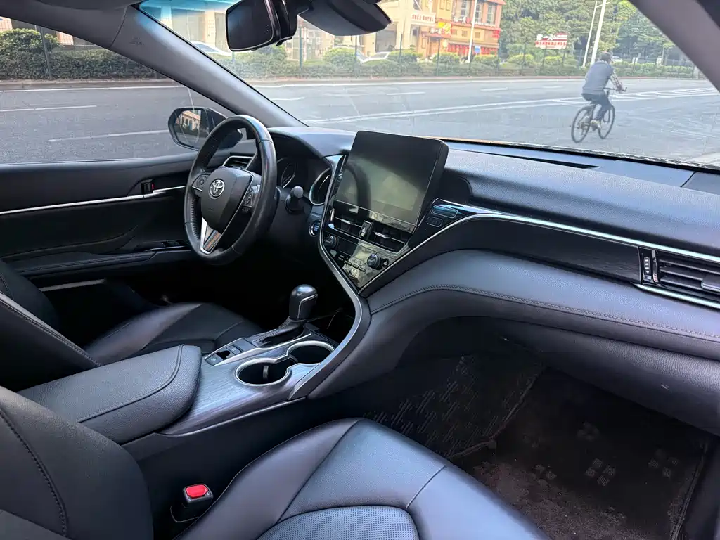 Camry 2023 2.0G Deluxe Edition купить на сайте DeffCars