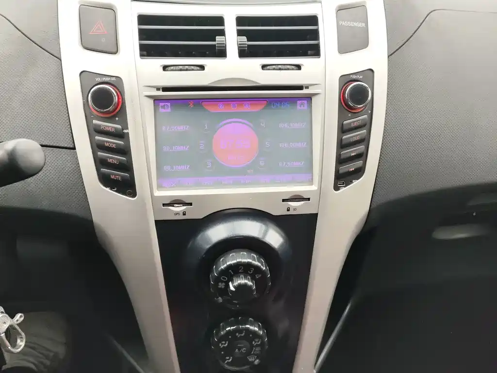 Yaris 2011 1.6G automatic dynamic version купить на сайте DeffCars