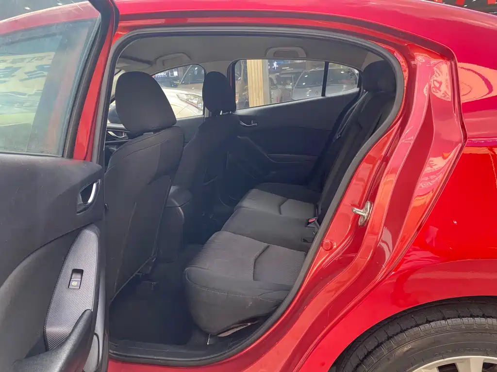 Mazda3 Angkesela 2016 sedan 1.5L automatic comfort type купить на сайте DeffCars