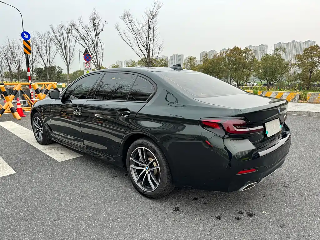 BMW 5 Series 2022 facelift 525Li M Sports Package купить на сайте DeffCars