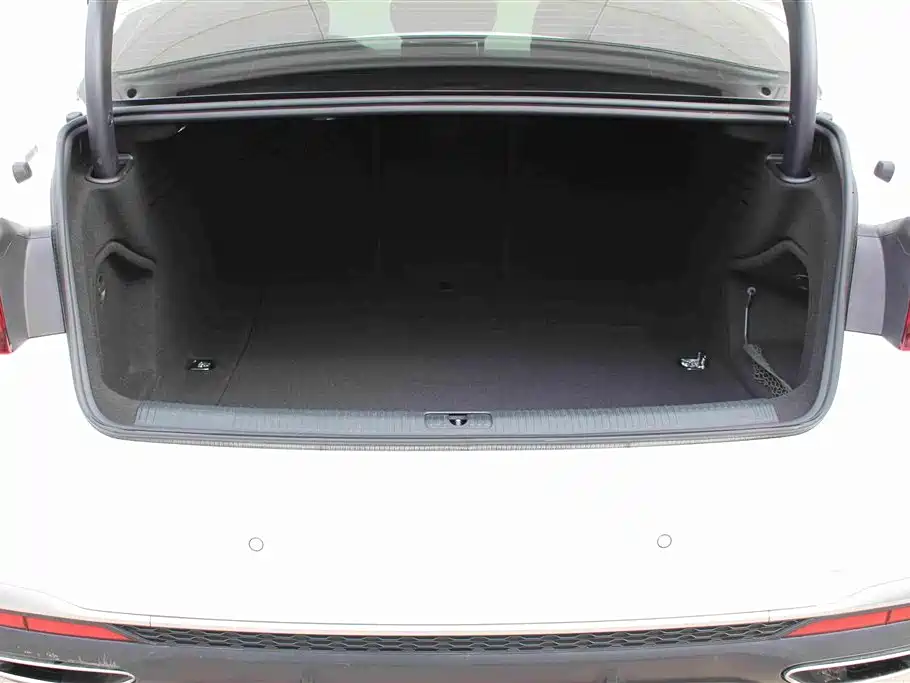 Audi A4L 2020 40 TFSI Fashionable and Dynamic купить на сайте DeffCars