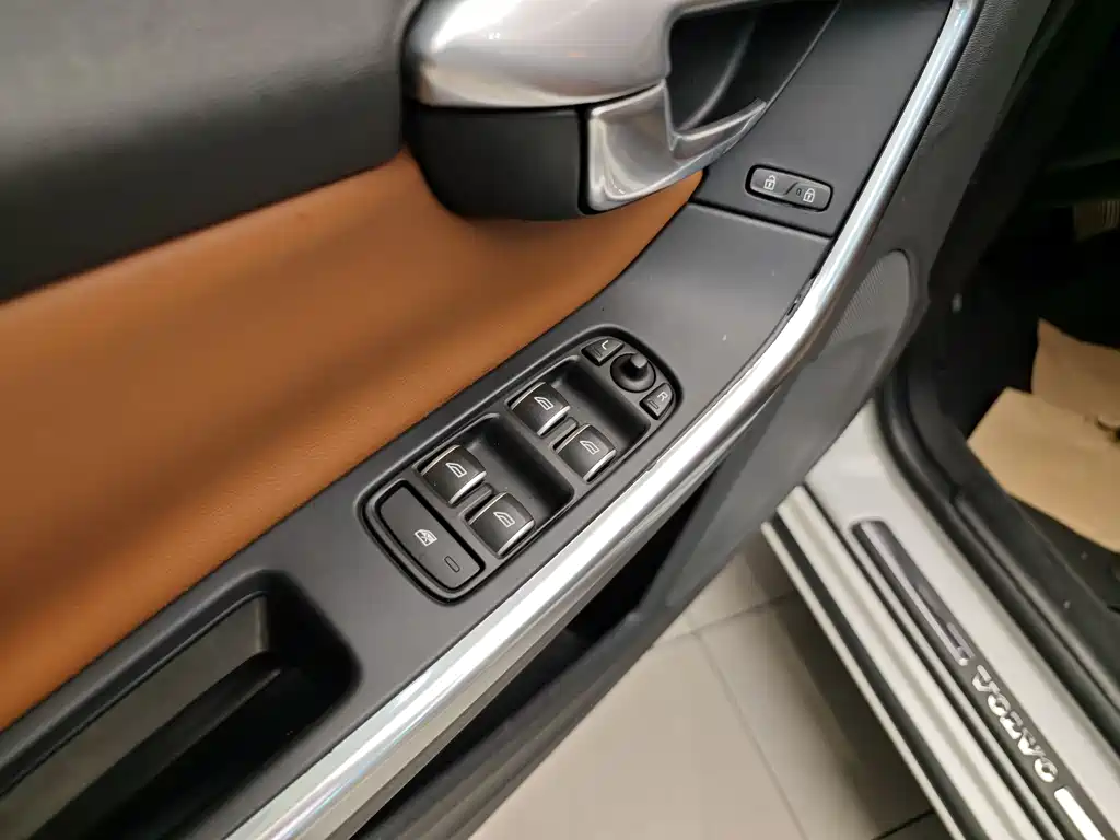 Volvo S60 2018 S60L T3 Smart Edition купить на сайте DeffCars