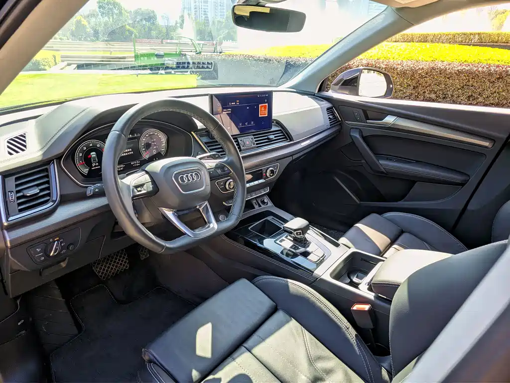 Audi Q5L 2022 45T luxury and dynamic model купить на сайте DeffCars