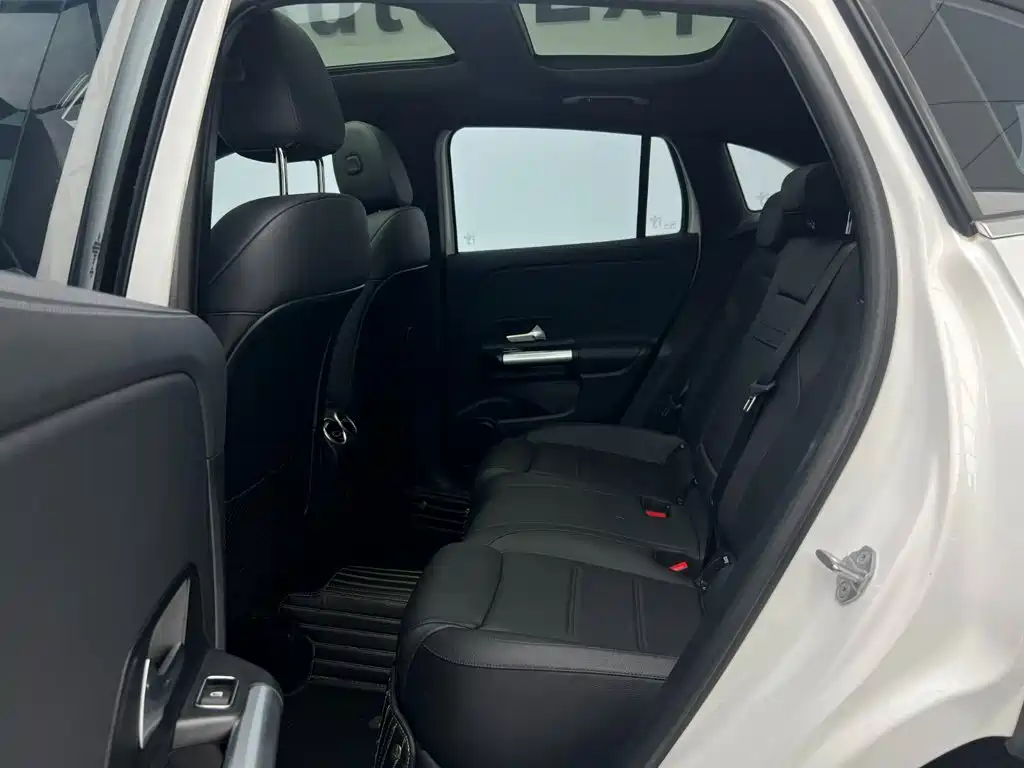 Mercedes-Benz GLA 2020 GLA 180 купить на сайте DeffCars