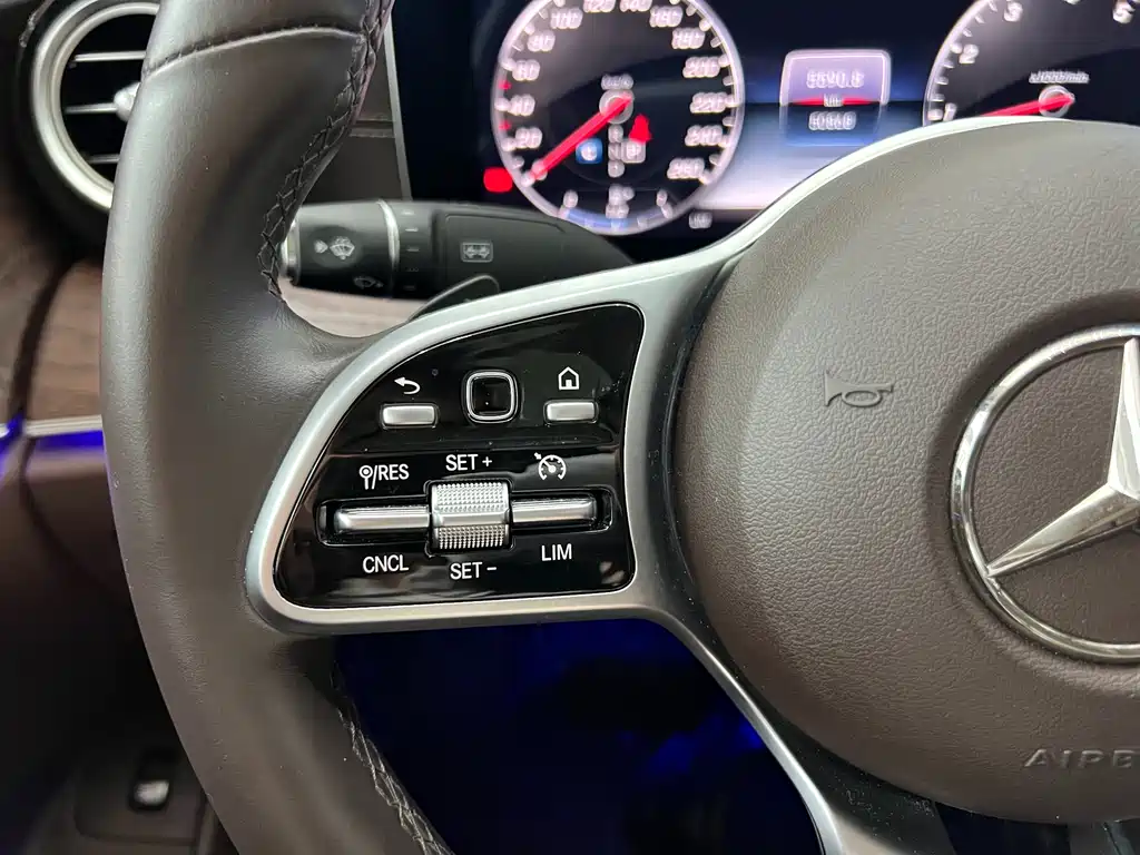 Mercedes-Benz E-Class 2020 Facelift E 300 L Special Edition купить на сайте DeffCars