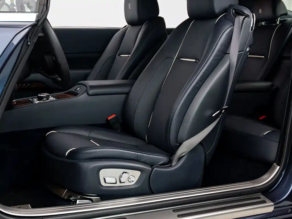 Phantom 2018 6.6T standard model купить на сайте DeffCars