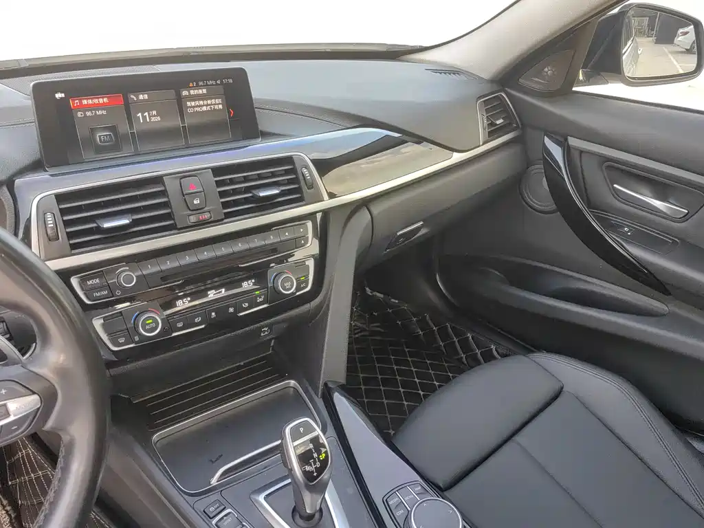 BMW 3 Series 2019 320Li M Luxury Package купить на сайте DeffCars