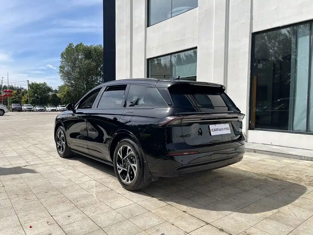 Voyager 2023 2.0T four-wheel drive Zunyi hybrid version купить на сайте DeffCars