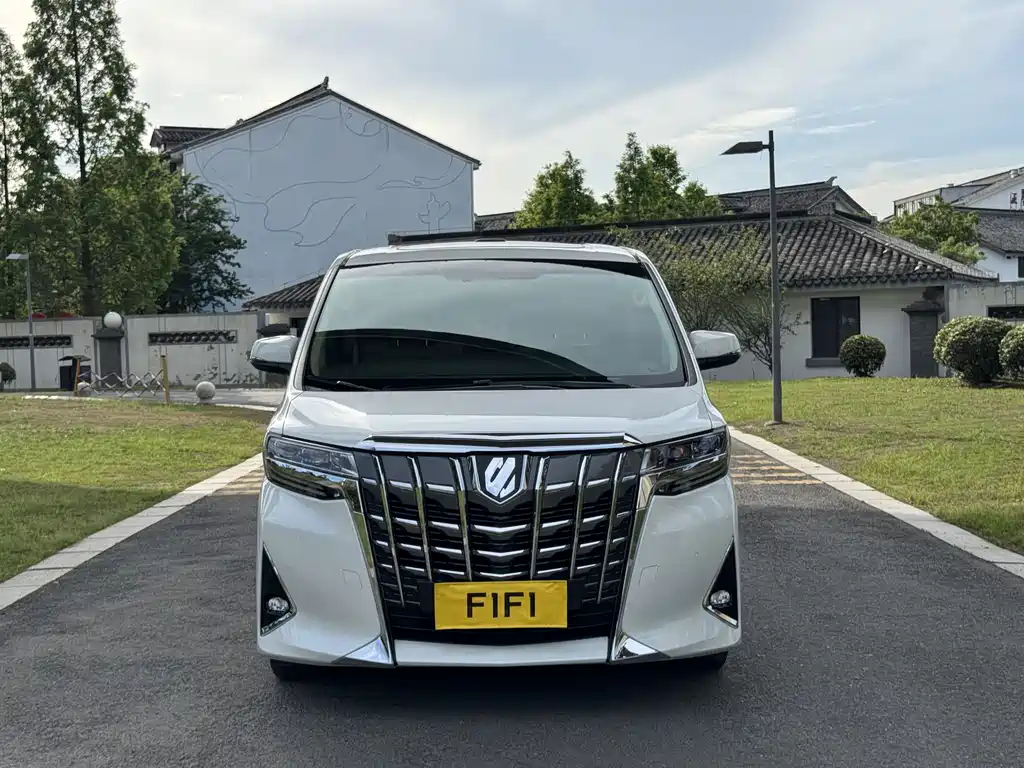 Alfa 2018 facelift 3.5L premium version купить на сайте DeffCars