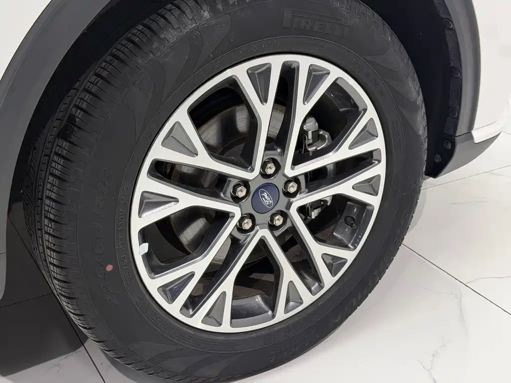 Ruiji 2020 EcoBoost 245 four-wheel drive premium model купить на сайте DeffCars