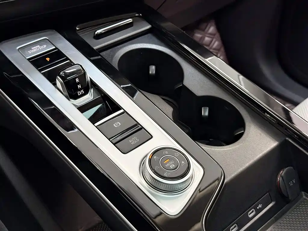 Lanxun 2023 380TSI four-wheel drive R-Line cruise version купить на сайте DeffCars