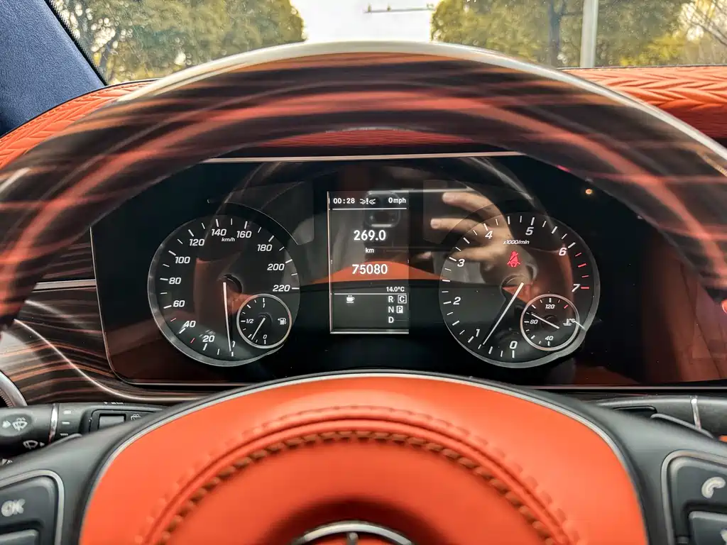 Vito 2023 2.0T Business Edition 7 seats купить на сайте DeffCars