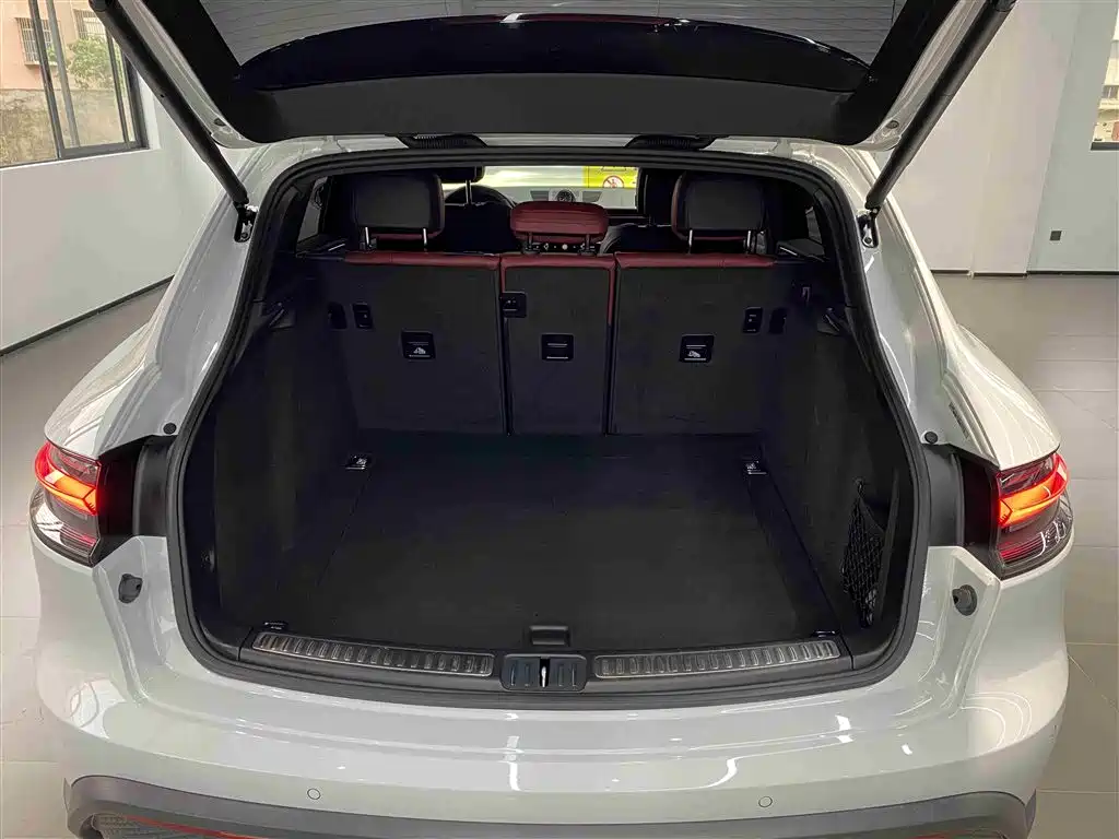 Macan 2023 Macan 2.0T купить на сайте DeffCars