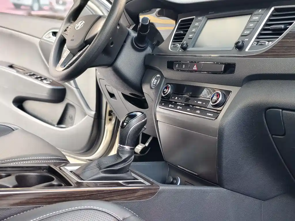 Mingtu 2016 1.6T automatic intelligent GLS купить на сайте DeffCars