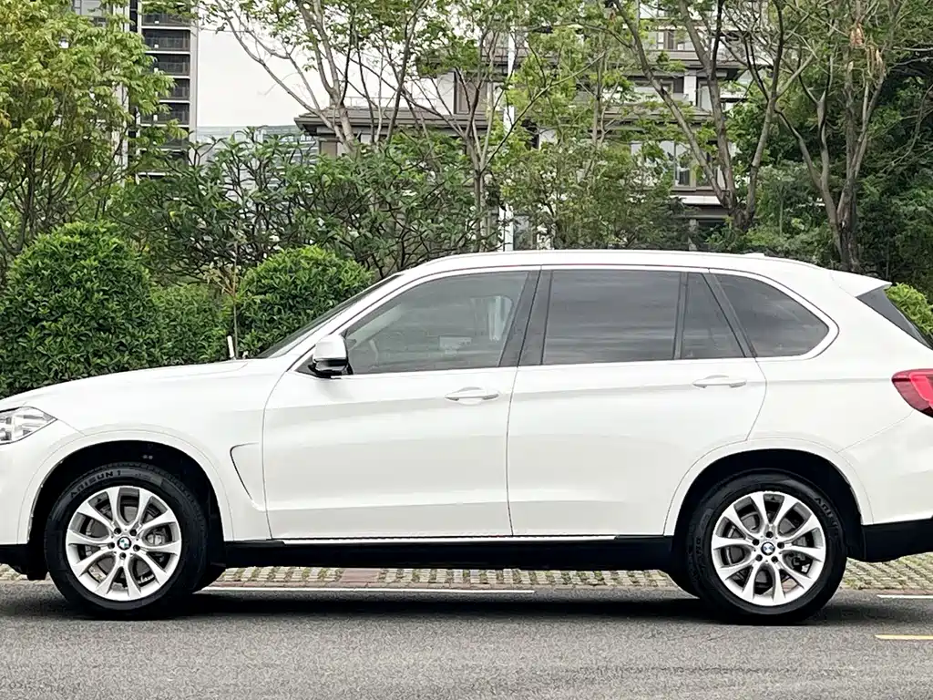 BMW X5 imported 2018 xDrive28i купить на сайте DeffCars