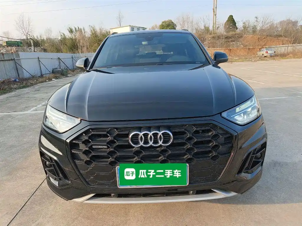 Audi Q5L 2024 40 TFSI luxury and dynamic model купить на сайте DeffCars