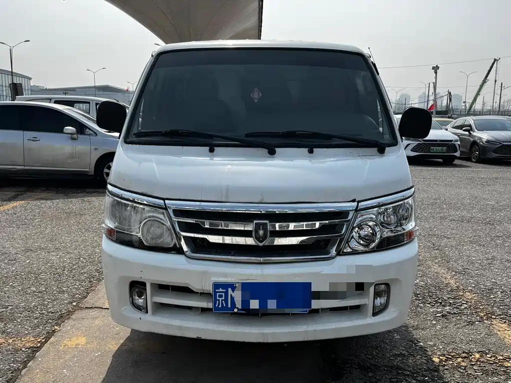 Jinbei Hiace 2018 2.0L fifth generation box cargo standard top 2 seats 4G19 купить на сайте DeffCars