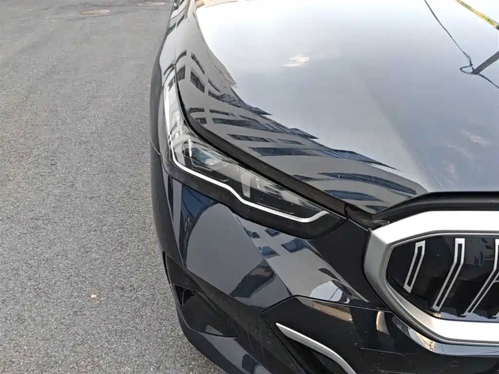 BMW 5 Series 2024 530Li Leading M Sports Package купить на сайте DeffCars