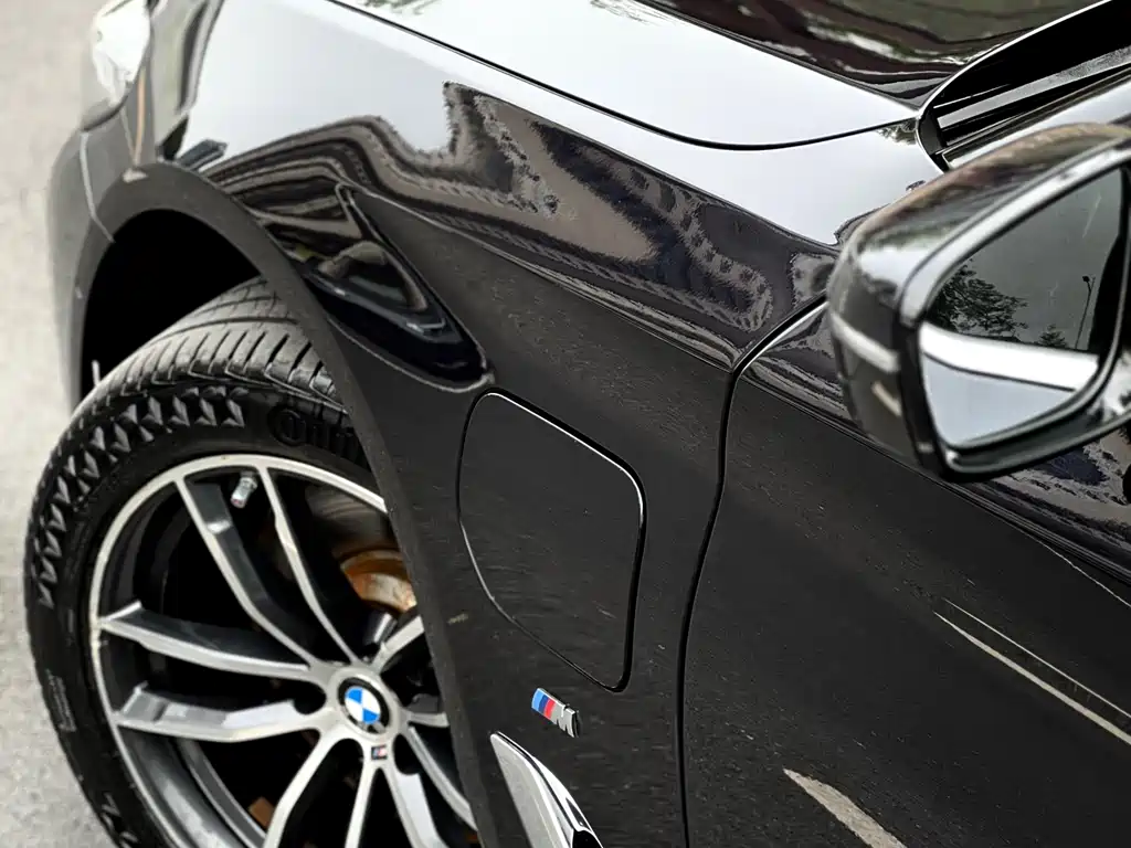 BMW 5 Series New Energy 2021 535Le M Sports Package купить на сайте DeffCars