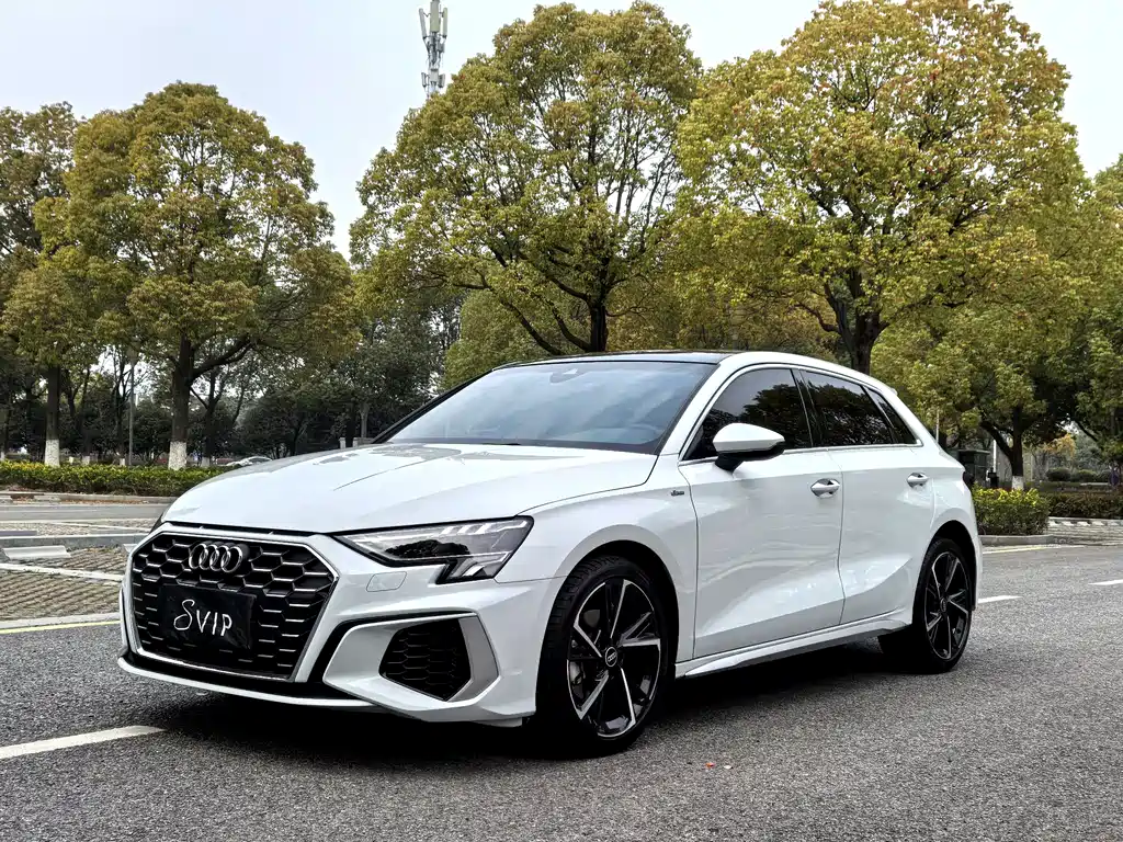Audi A3 2023 Sportback 35 TFSI stylish and sporty купить на сайте DeffCars
