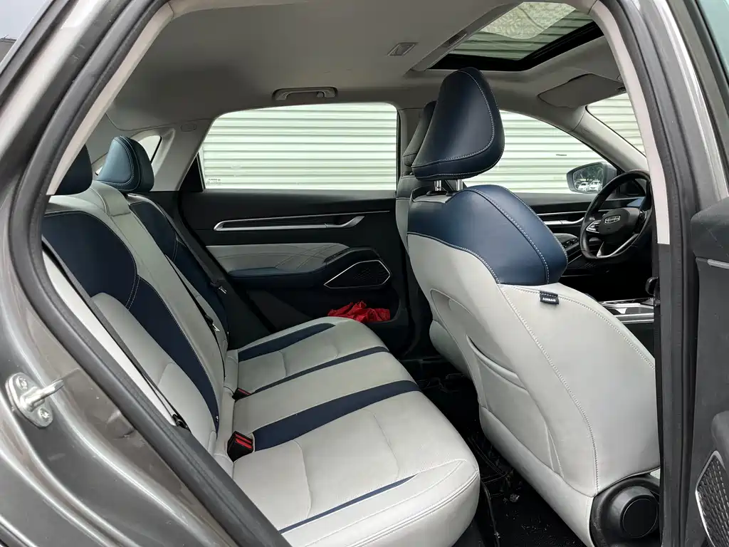 Emgrand 2022 4th generation 1.5L CVT flagship model купить на сайте DeffCars
