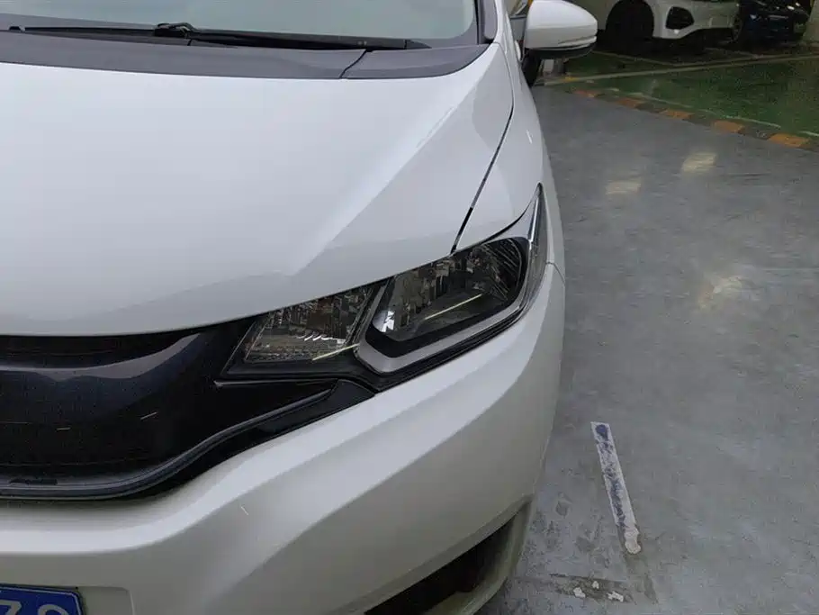 Fit 2016 1.5L LXS CVT Comfort Sunroof Edition купить на сайте DeffCars
