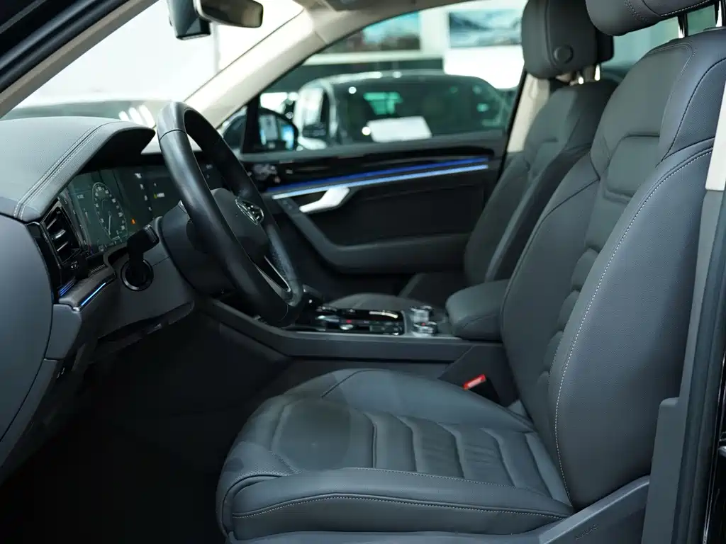 Touareg 2023 3.0TSI Ruixiang Edition Obsidian Sports Package купить на сайте DeffCars