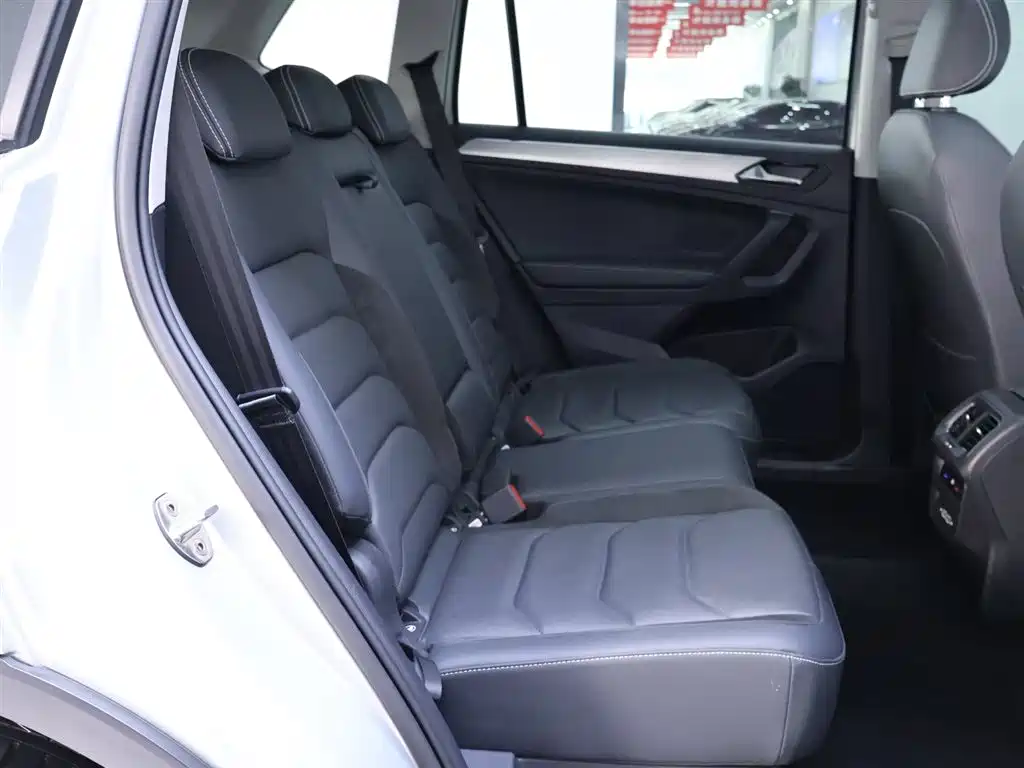 Tiguan L 2020 330TSI automatic two-wheel drive panoramic comfort version National VI купить на сайте DeffCars