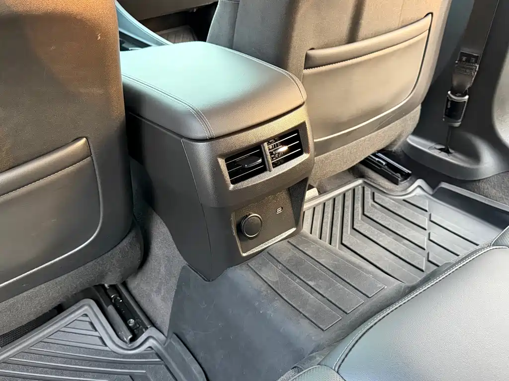 Cadillac CT5 2022 28T luxury model купить на сайте DeffCars