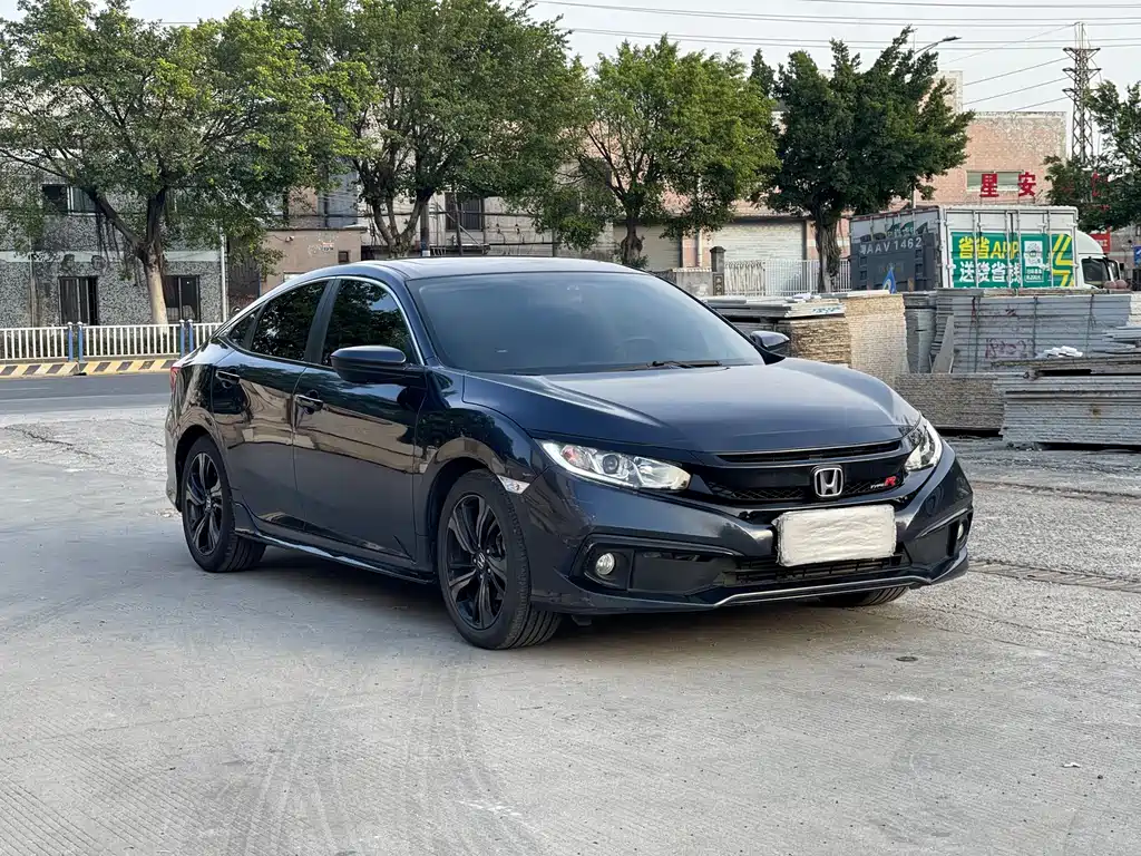 Civic 2019 220TURBO CVT combustion version National VI купить на сайте DeffCars