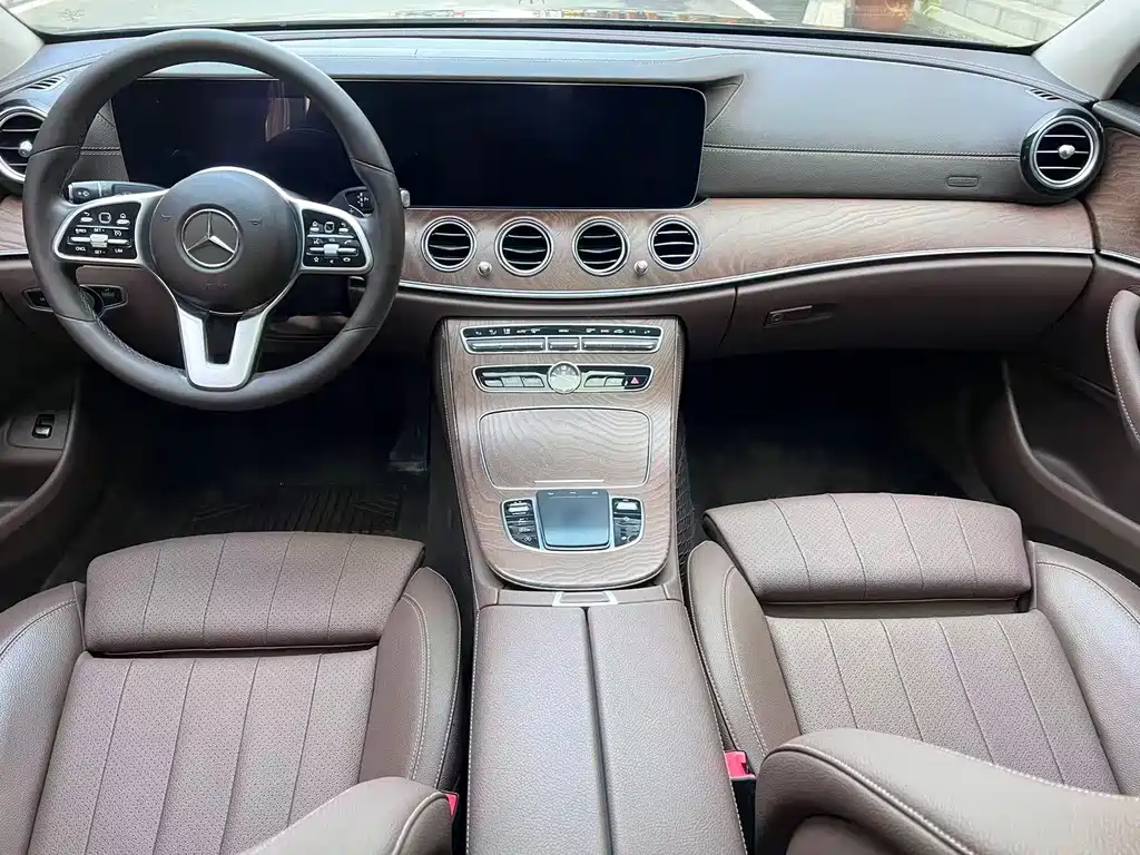 Mercedes-Benz E-Class 2019 E 200 L купить на сайте DeffCars