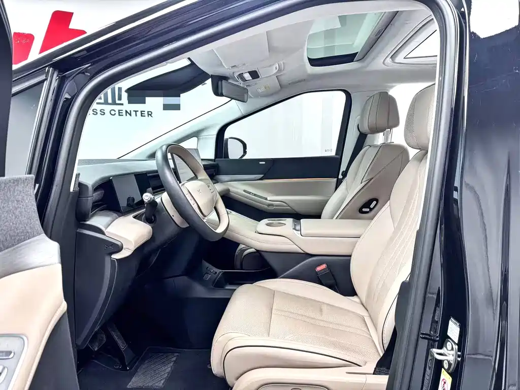 Xpeng X9 2024 640 four-wheel drive high performance Max купить на сайте DeffCars