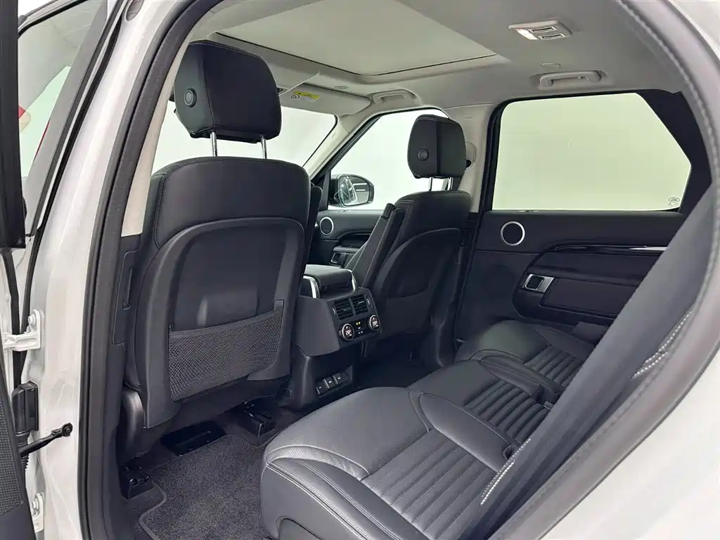 Discover the 2023 360PS R-Dynamic S купить на сайте DeffCars