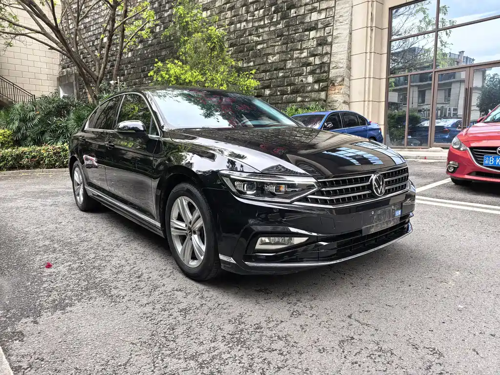 Magotan 2023 2 million commemorative edition 280TSI DSG comfort model купить на сайте DeffCars