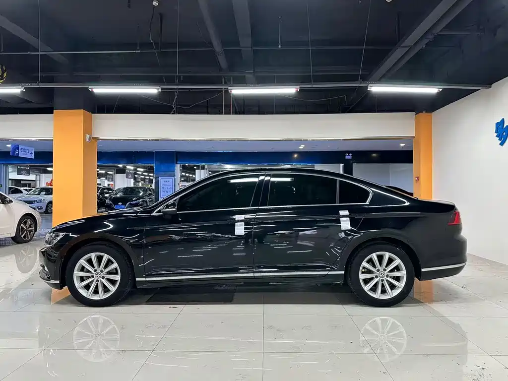 Magotan 2018 330TSI DSG leading model купить на сайте DeffCars
