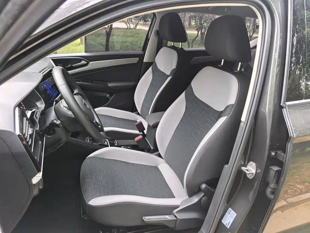 Jetta VS5 2023 280TSI automatic aggressive model купить на сайте DeffCars