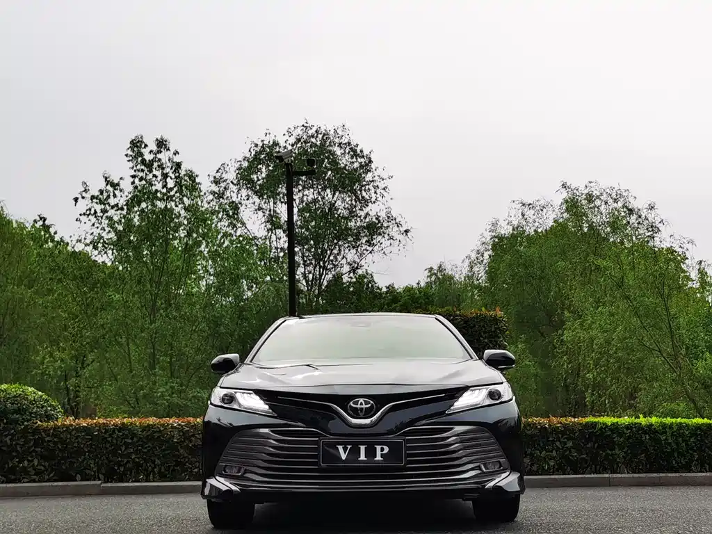 Camry 2018 2.5G Deluxe Edition купить на сайте DeffCars